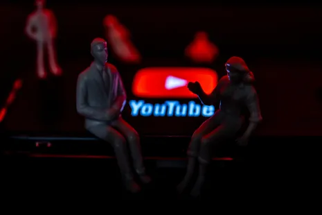 Az emberek imádnak őrjöngeni, ezért van tele a YouTube gagyi, MI-generált kamuvideókkal